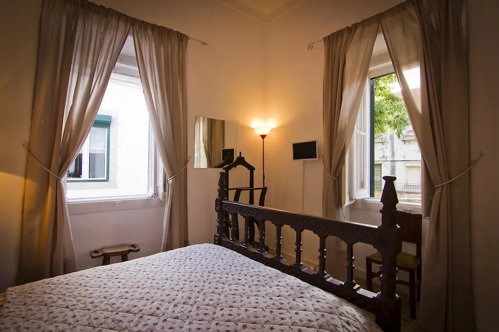 Cascais Boutique Hostel 0*,