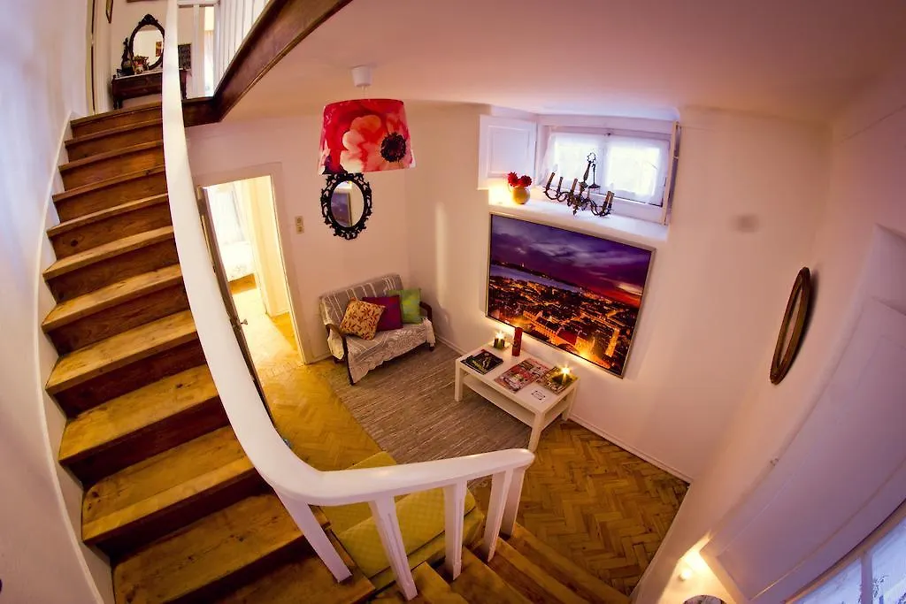 Cascais Boutique Hostel